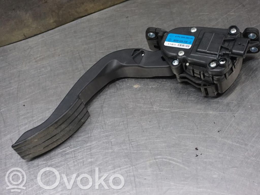 Renault Twingo II Accelerator throttle pedal 