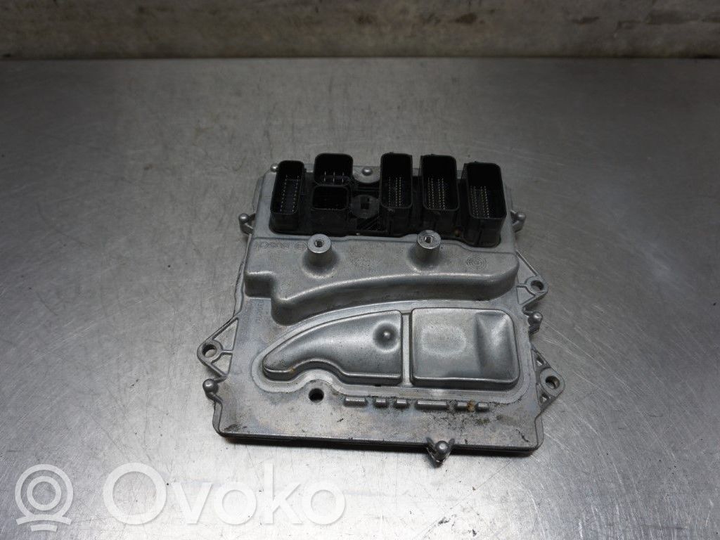 BMW 2 F22 F23 Injection control unit/module 