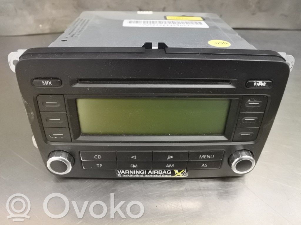 Volkswagen PASSAT B6 Radio / CD/DVD atskaņotājs / navigācija 