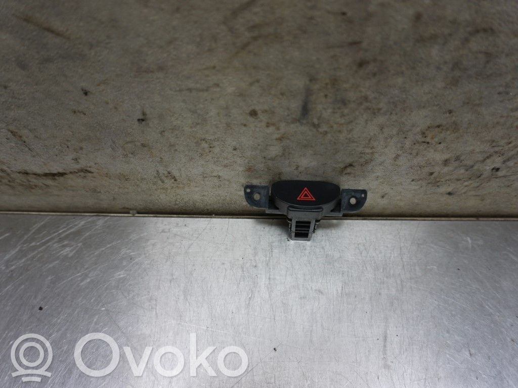Subaru B9 Tribeca Botón interruptor de luz de peligro 