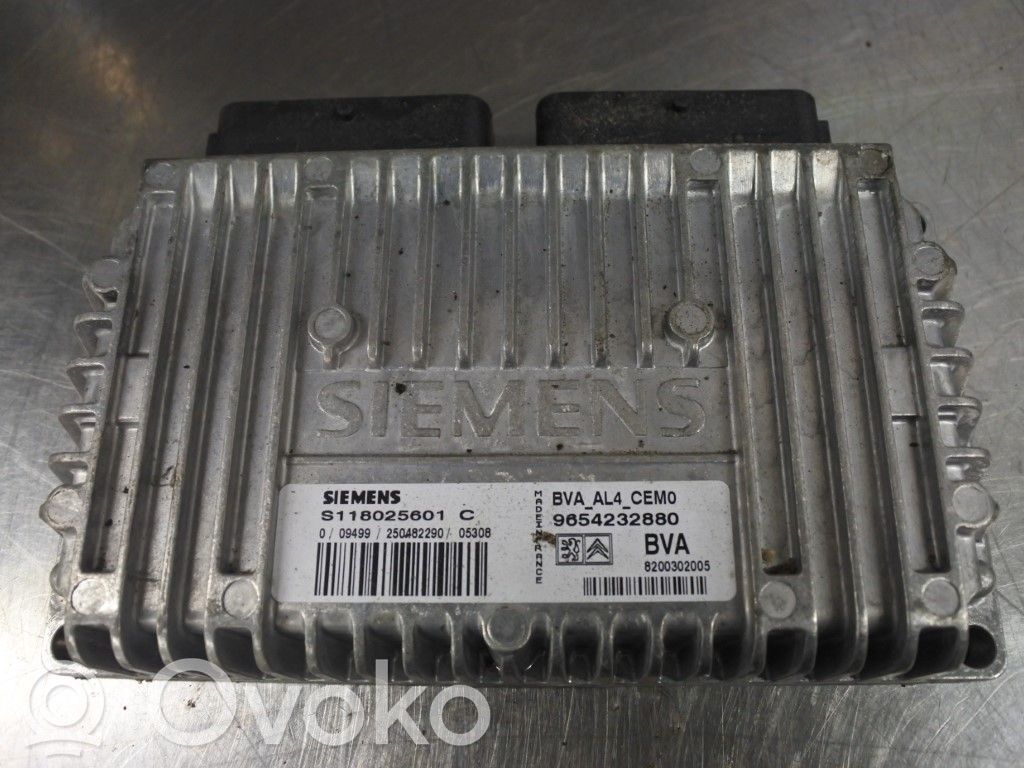Unité de commande / module d'injection   2529Z9,N000744,9654232880