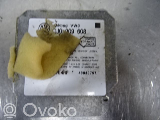 Volkswagen Golf III Sterownik / Moduł Airbag 