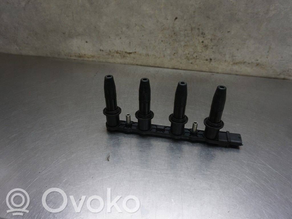 Opel Astra H Bobină aprindere 