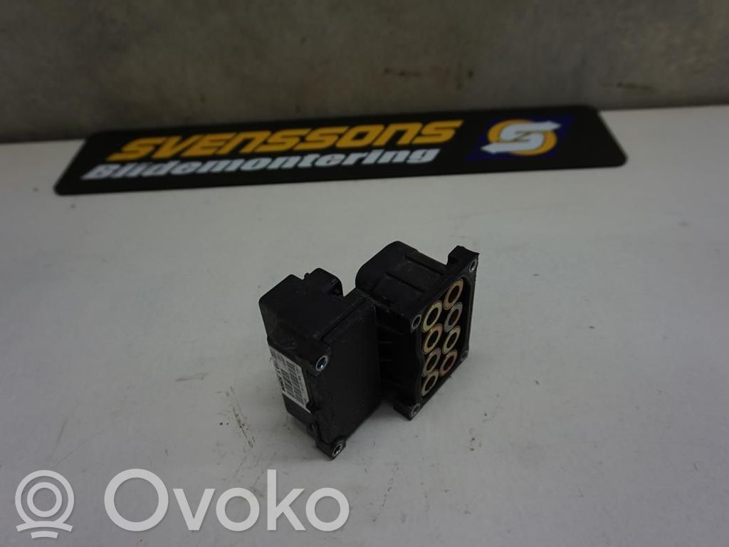 Toyota Corolla E120 E130 Блок управления ABS 