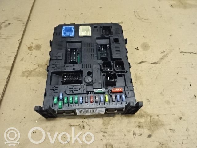 Citroen C5 Fuse module 