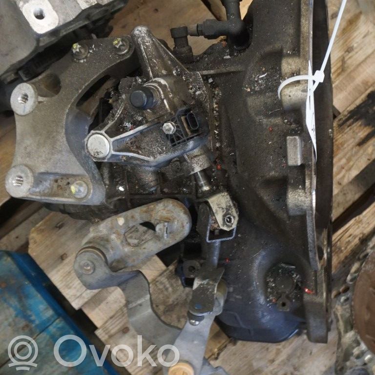 Manualna 5-biegowa skrzynia biegów   93191894,N030021