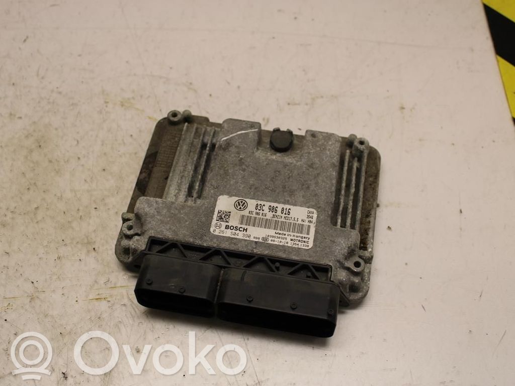 Volkswagen Golf VI Injection control unit/module 