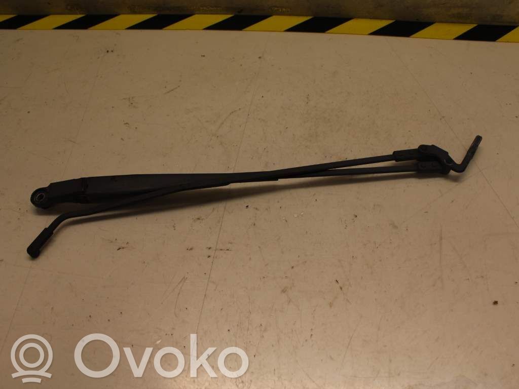 Citroen C1 Front wiper blade arm 