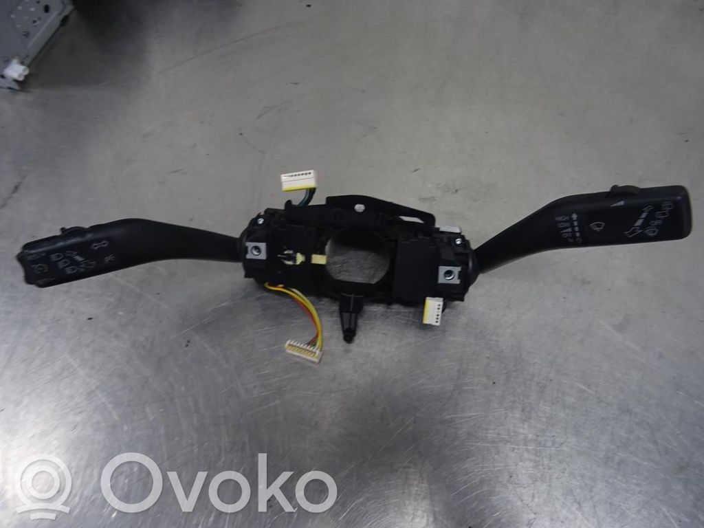 Volkswagen Golf VI Bloc semnalizator și ștergător parbriz 