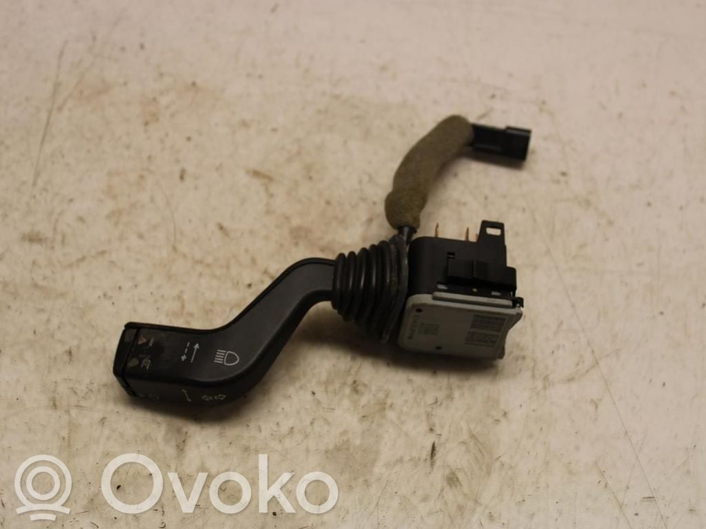 Opel Omega B2 Palanca de intermitentes 