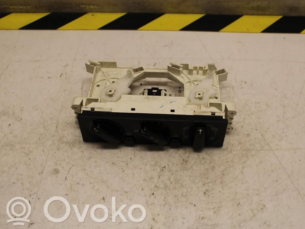 Mitsubishi Space Wagon Unitate control climatizare 