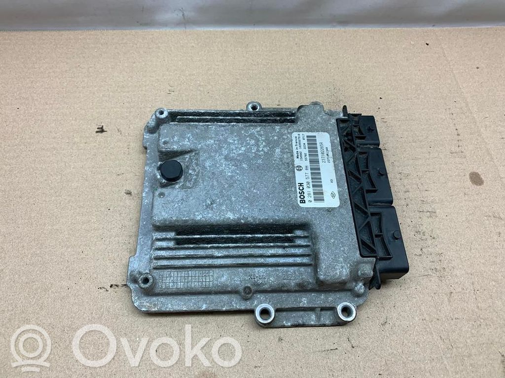 Renault Master III Unitate/modul comandă injecție 
