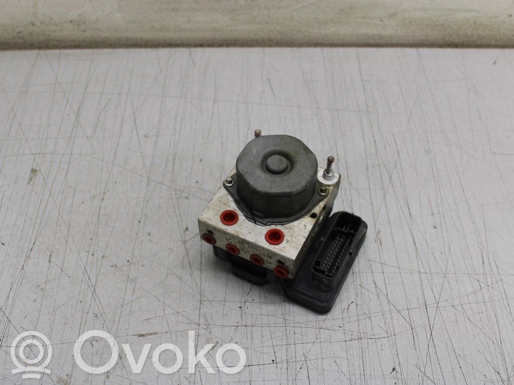 Toyota Auris E180 Bomba de ABS 