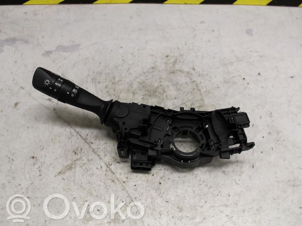 Toyota Auris E180 Palanca de intermitentes 