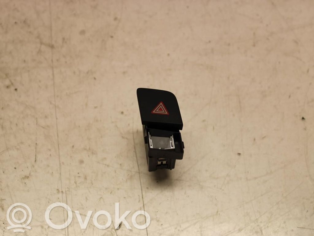 Audi Q3 8U Botón interruptor de luz de peligro 
