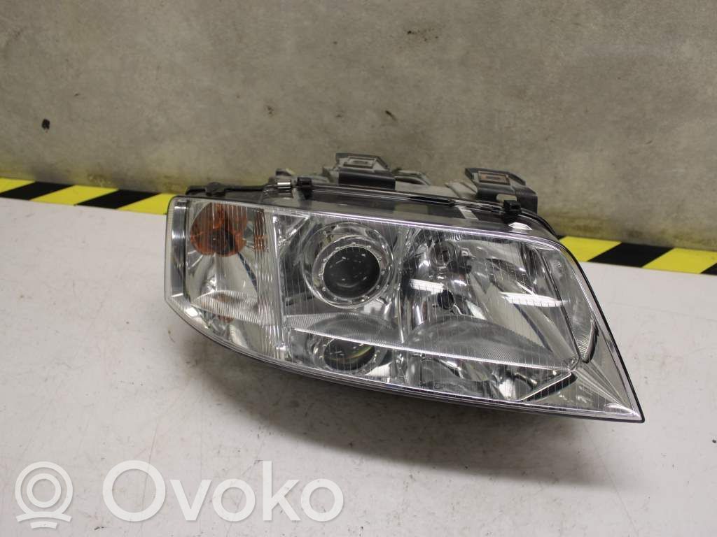 Audi A6 S6 C5 4B Lampa przednia 