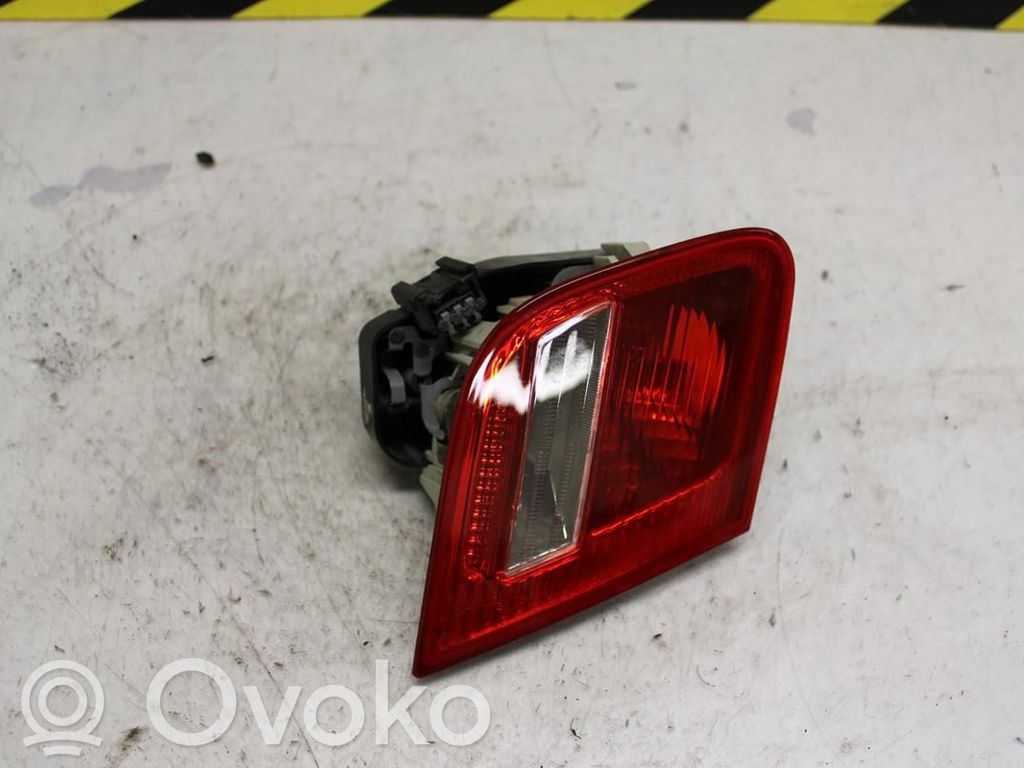 BMW 3 E46 Luci posteriori del portellone del bagagliaio 