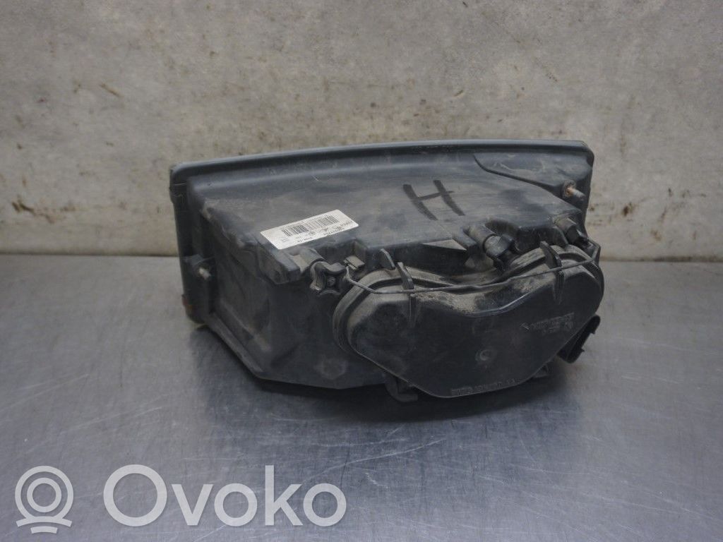 Scheinwerfer   30800142,110790