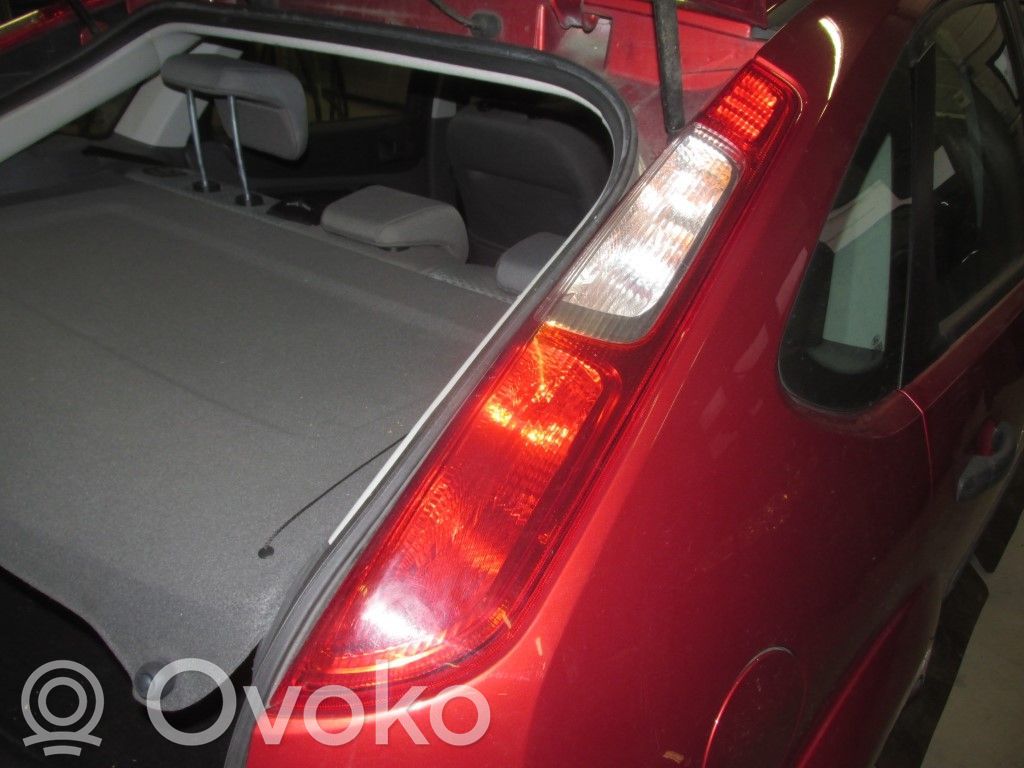 Ford Focus Lampă spate în caroserie 