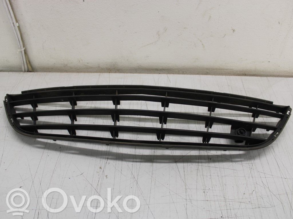 Opel Corsa D Maskownica / Grill / Atrapa górna chłodnicy 