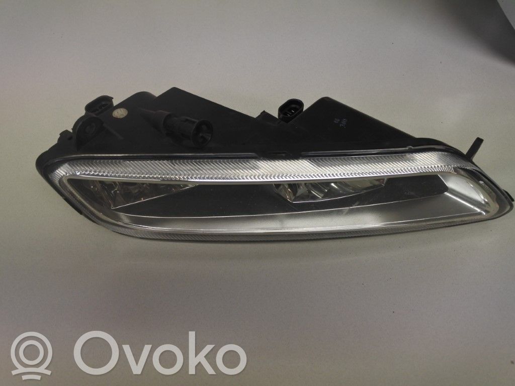 Volkswagen PASSAT B7 Fendinebbia anteriore