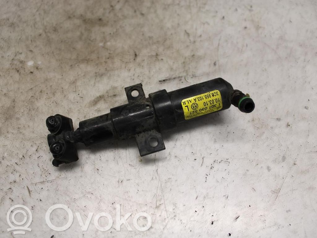 Volkswagen PASSAT B6 Ugello a spruzzo lavavetri per faro