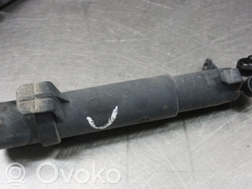Mercedes-Benz E W211 Ugello a spruzzo lavavetri per faro 