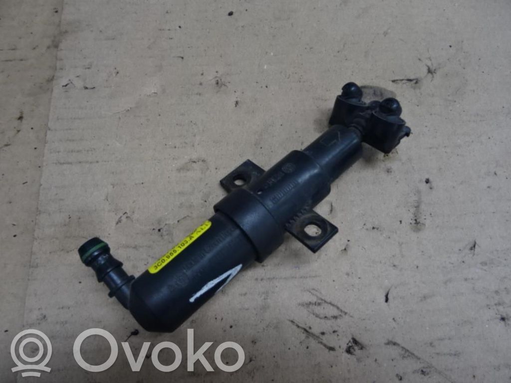 Volkswagen PASSAT B6 Ugello a spruzzo lavavetri per faro