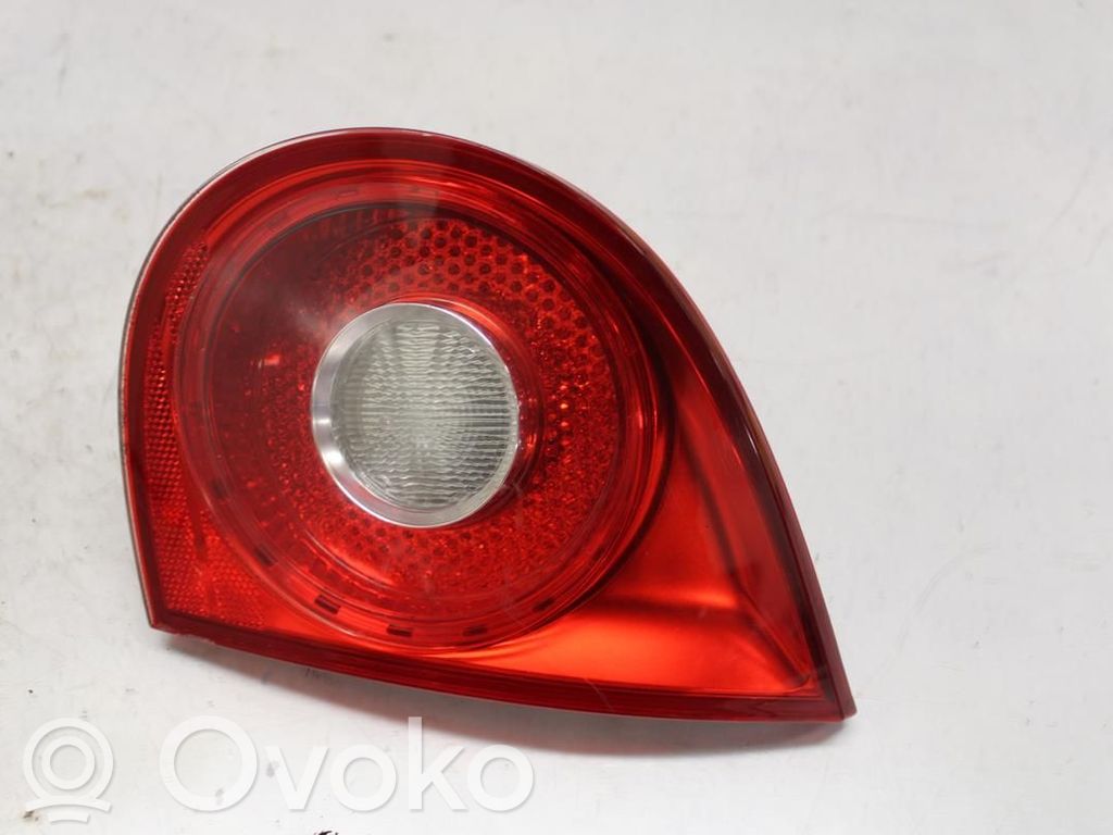 Volkswagen Golf V Lampă spate în capacul portbagajului