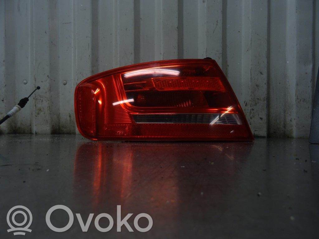 Audi A4 S4 B8 8K Galinis žibintas kėbule 