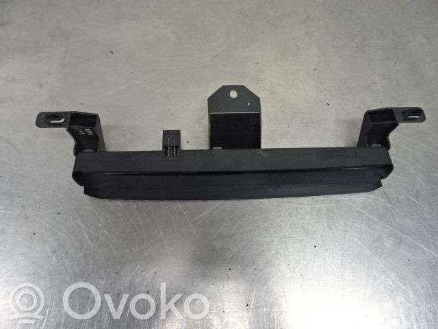 Volvo V70 Trzecie światło stop 