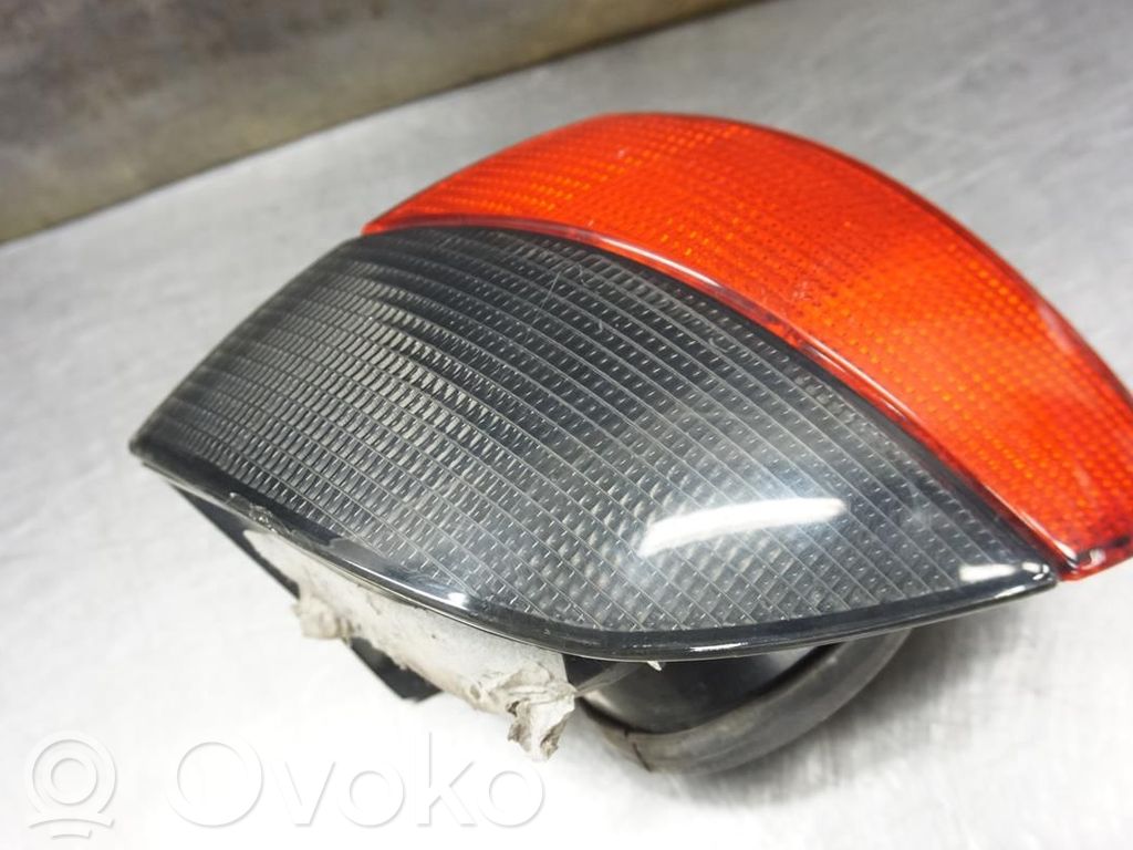 Peugeot 406 Luci posteriori 
