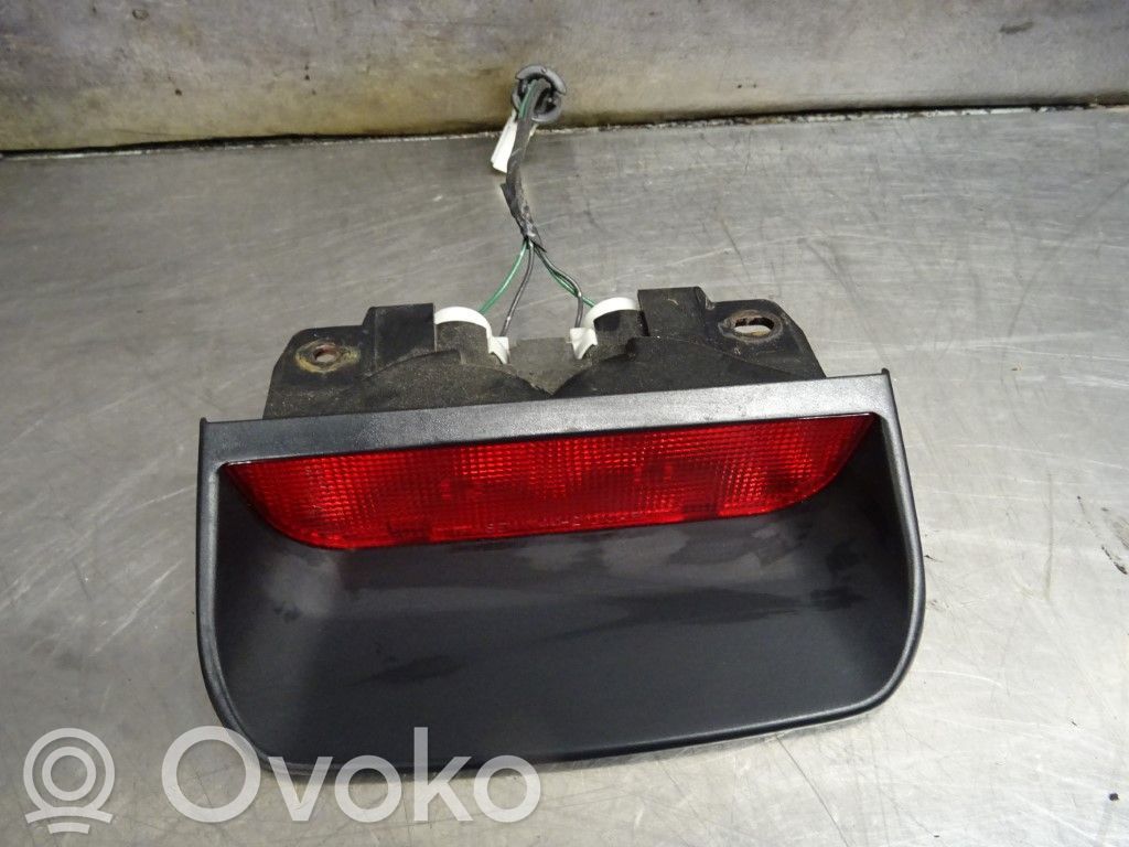 Mitsubishi Colt Trzecie światło stop 