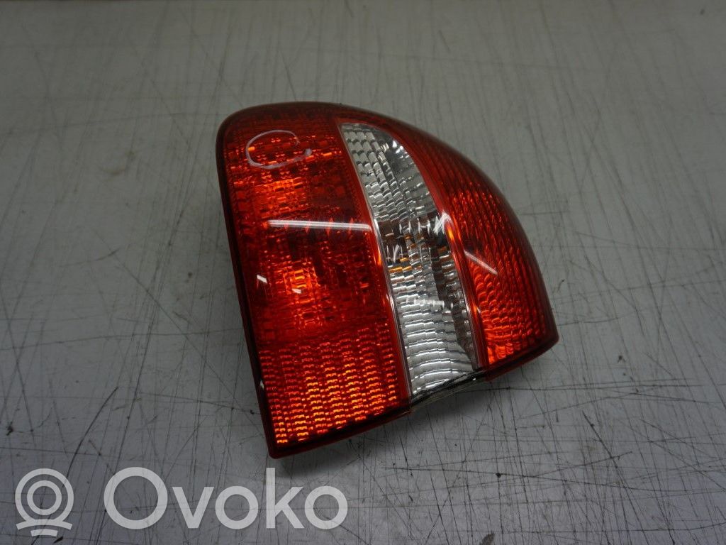 Volvo S40, V40 Lampă spate în caroserie 