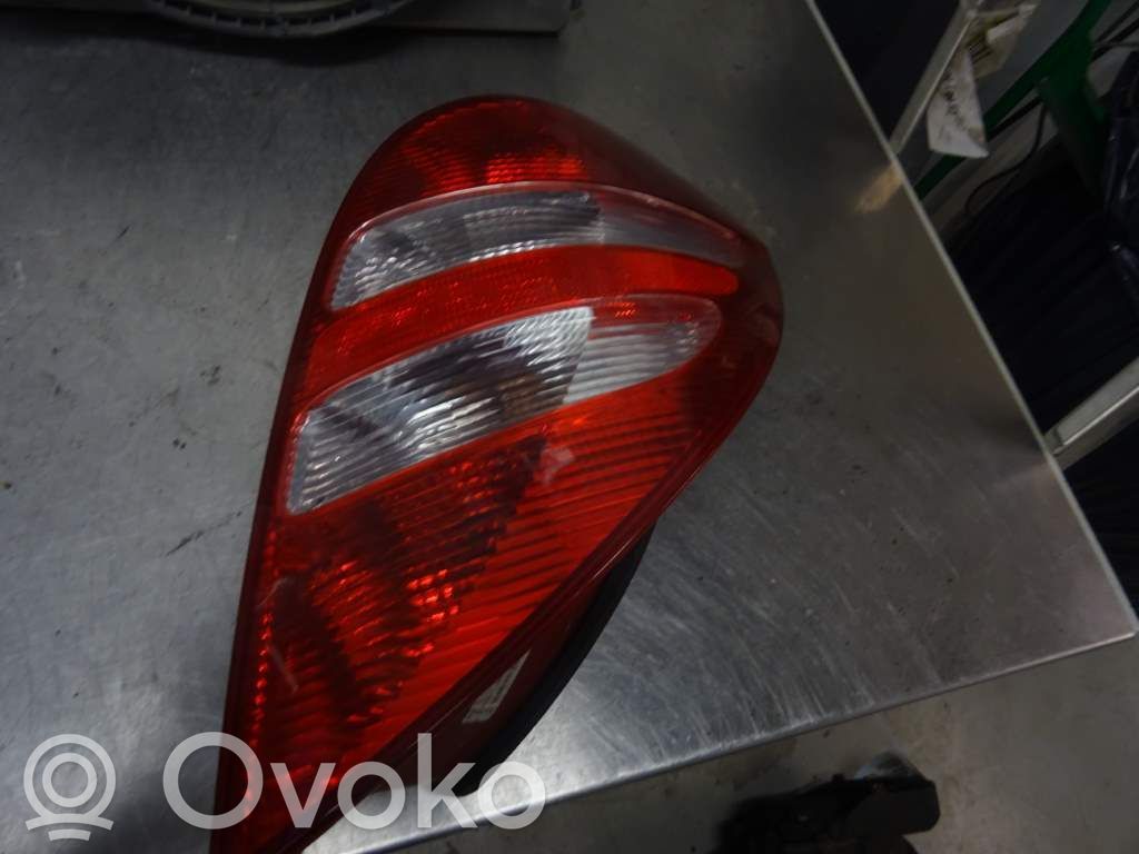 Mercedes-Benz A W169 Lampă spate în caroserie 