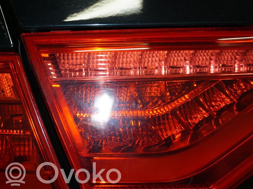 Audi A5 8T 8F Lampă spate în capacul portbagajului 