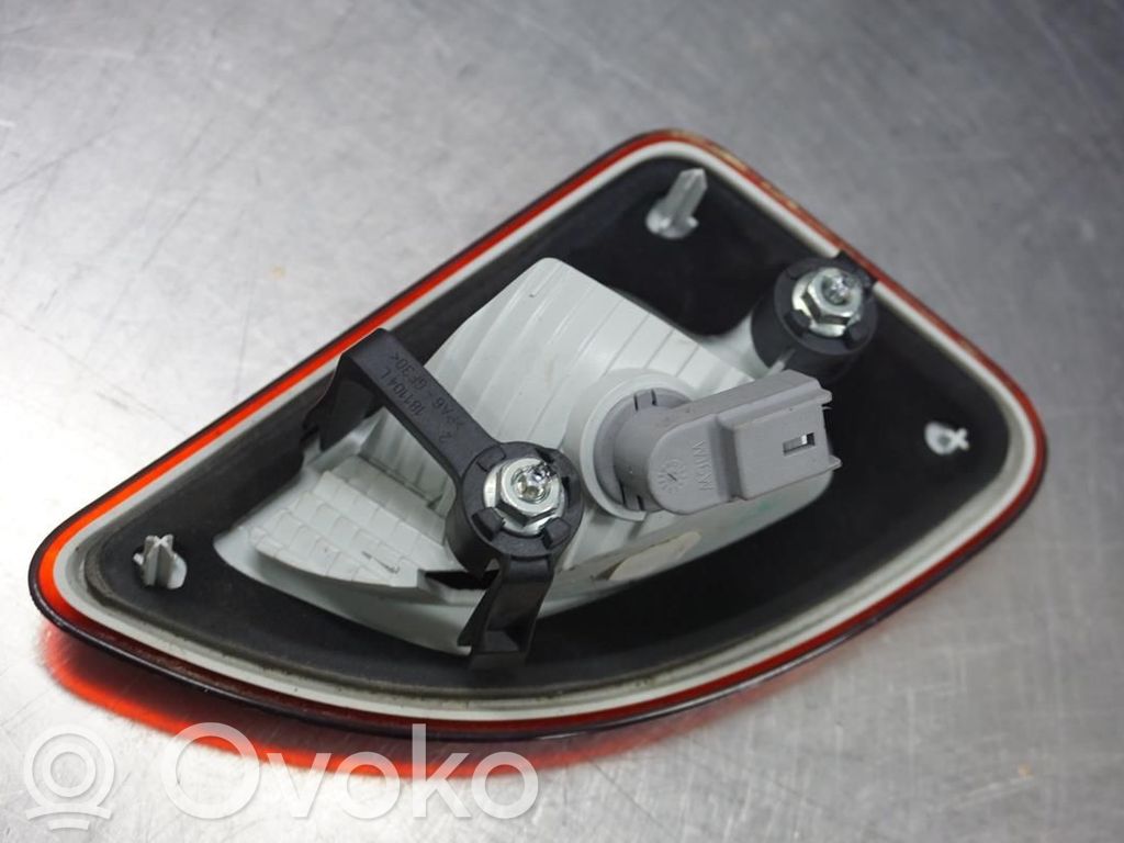 Renault Twingo II Lampy tylnej klapy bagażnika 
