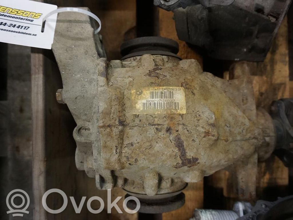 Rear differential   33107566170,168535