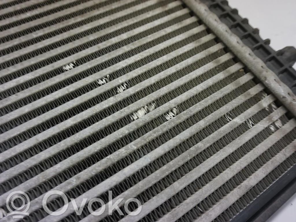Volkswagen Touran I Radiatore intercooler 