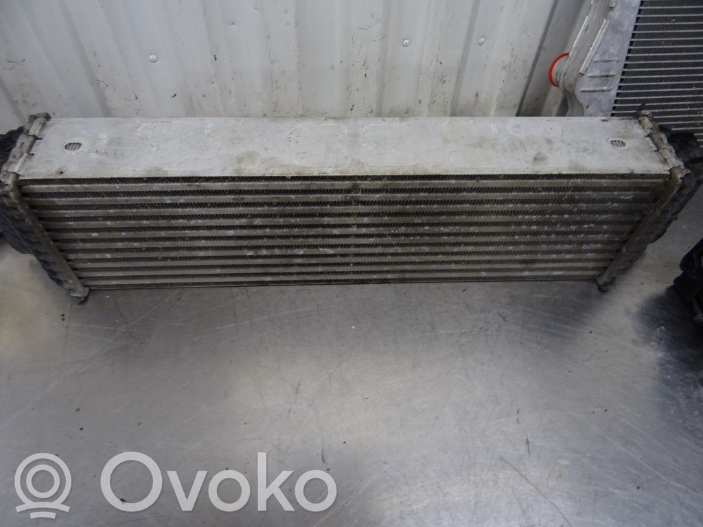 BMW 5 F10 F11 Chłodnica powietrza doładowującego / Intercooler 