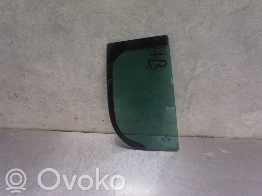 Skoda Fabia Mk2 (5J) Szyba karoseryjna drzwi tylnych 