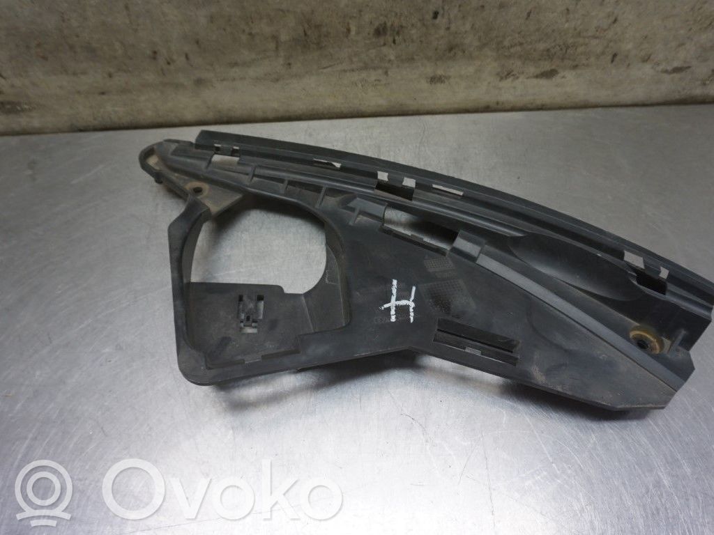 Volvo XC60 Soporte del parachoques delantero 