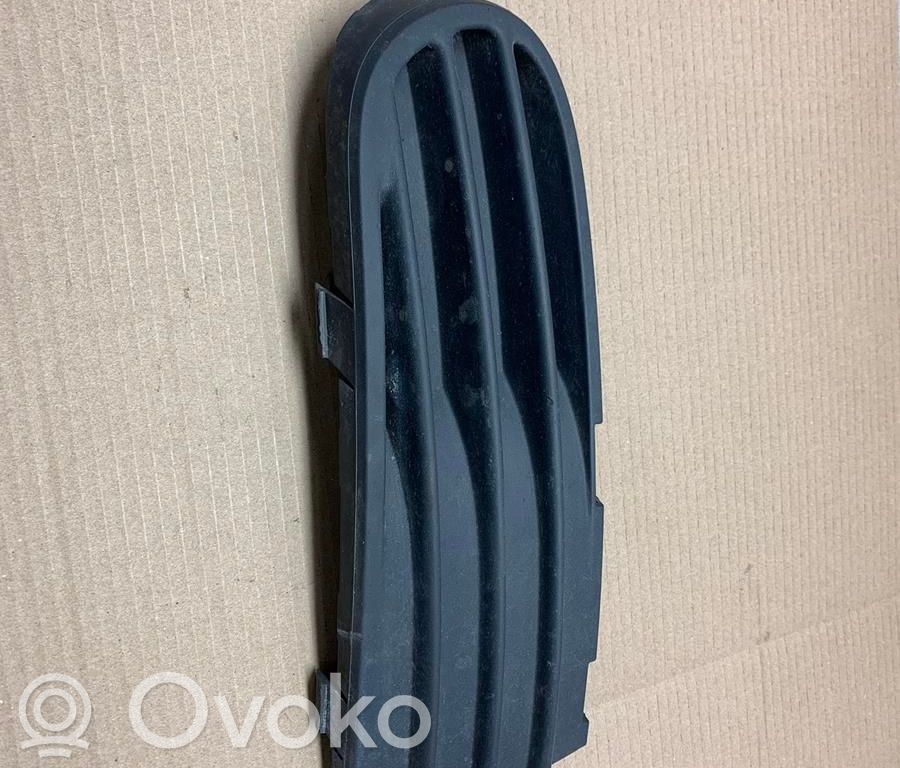 Volvo S40 Grilă inferioară bară față 