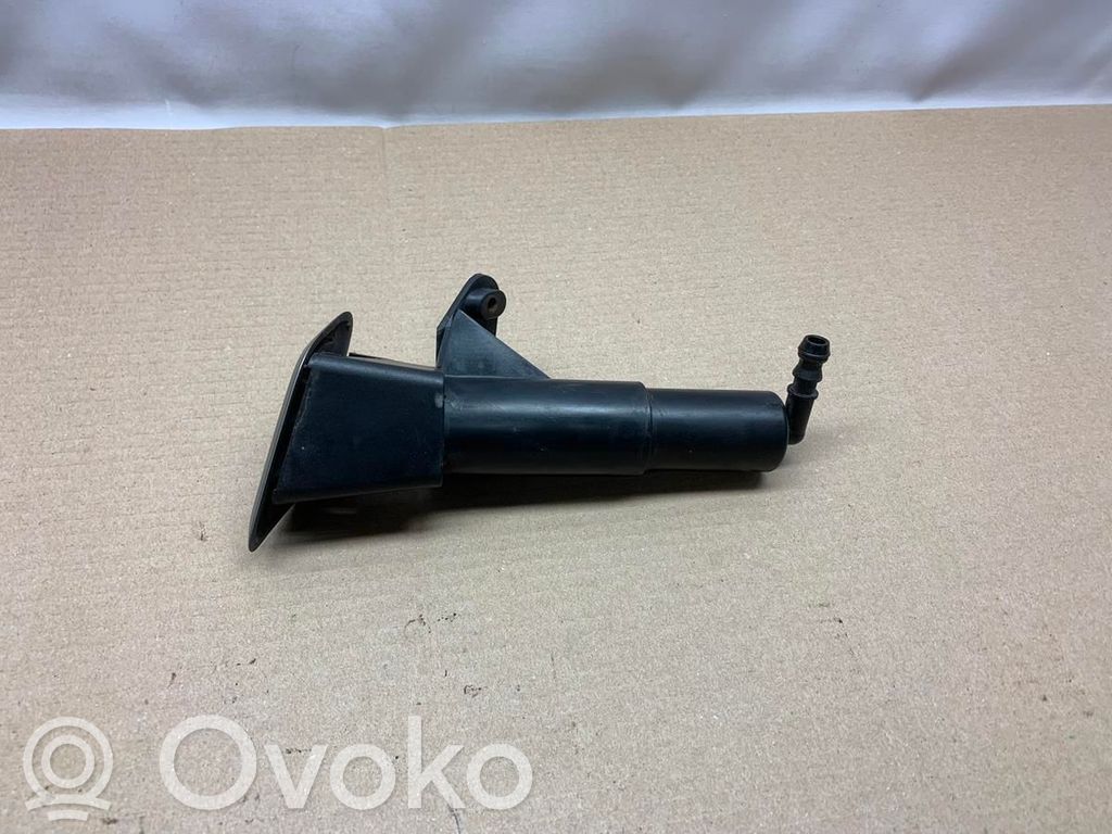 Toyota Avensis T250 Ugello a spruzzo lavavetri per faro 