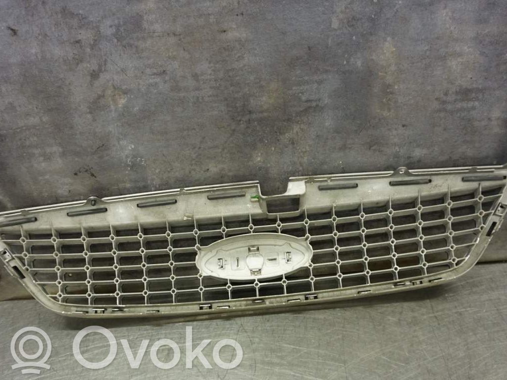 Ford Mondeo MK IV Mascherina inferiore del paraurti anteriore