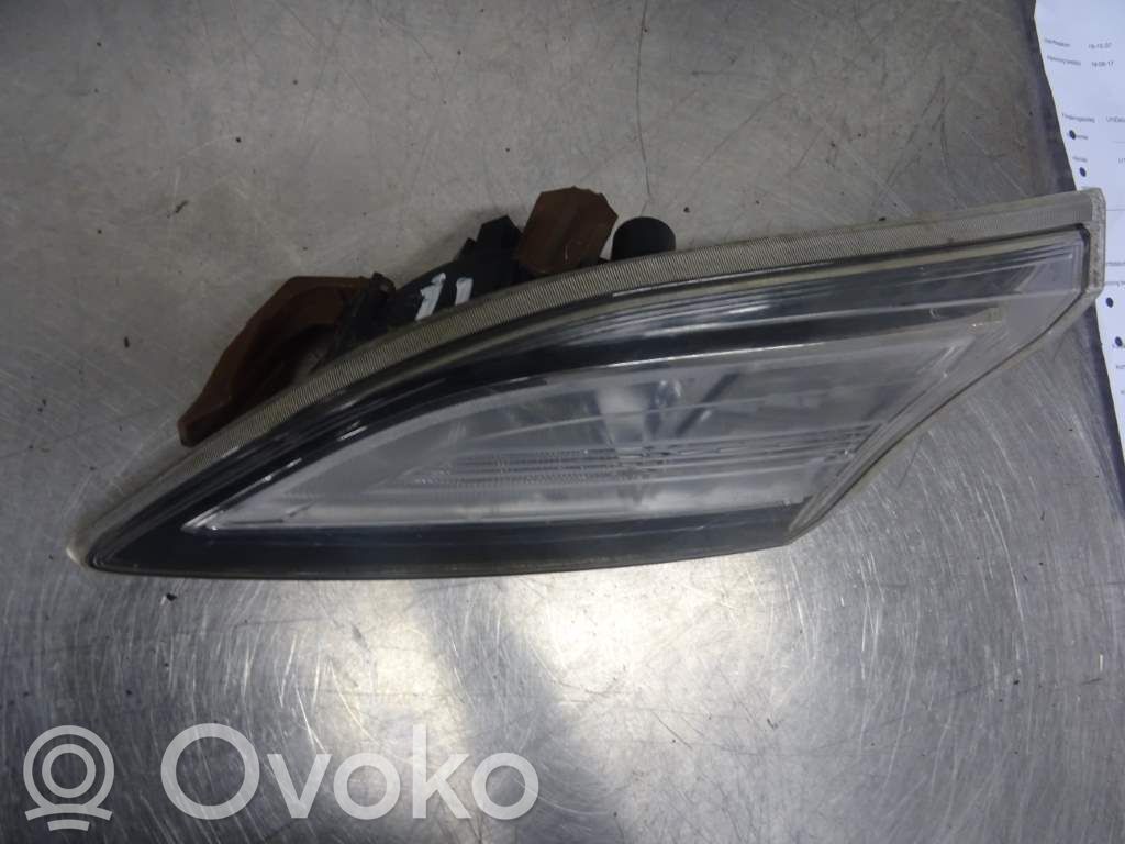 Mazda 3 II Takaluukun takavalot 