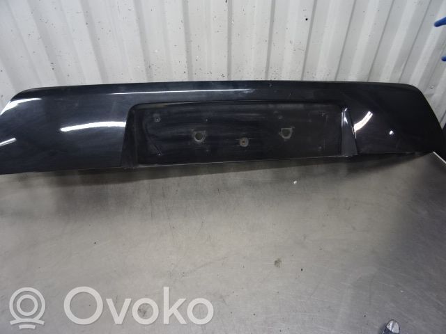 BMW 7 E65 E66 Takaluukun koristelista 