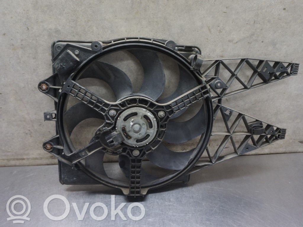 Fiat Punto (188) Ventilatore di raffreddamento elettrico del radiatore 