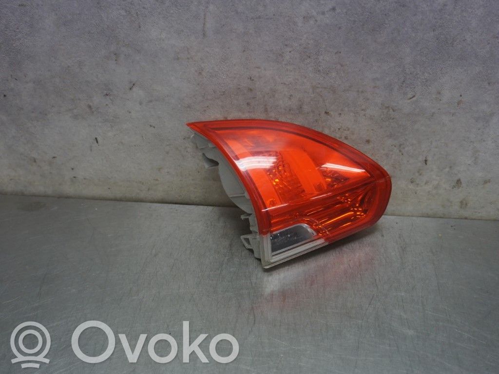 Peugeot 2008 I Luci posteriori del portellone del bagagliaio 