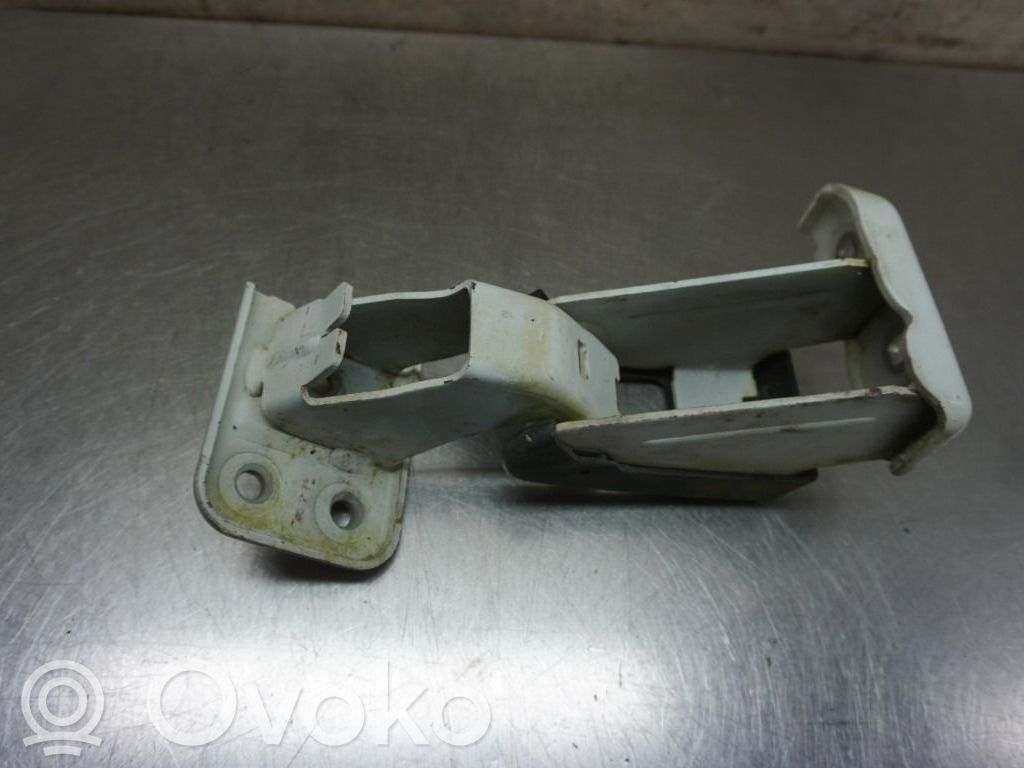 Peugeot Expert Takaoven alasarana 